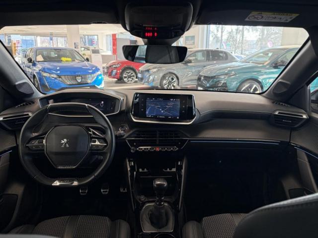 Peugeot 208 image 9