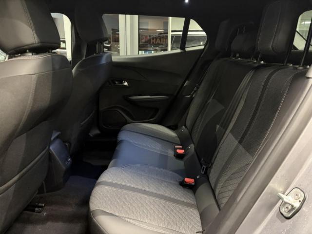 Peugeot 2008 image 1