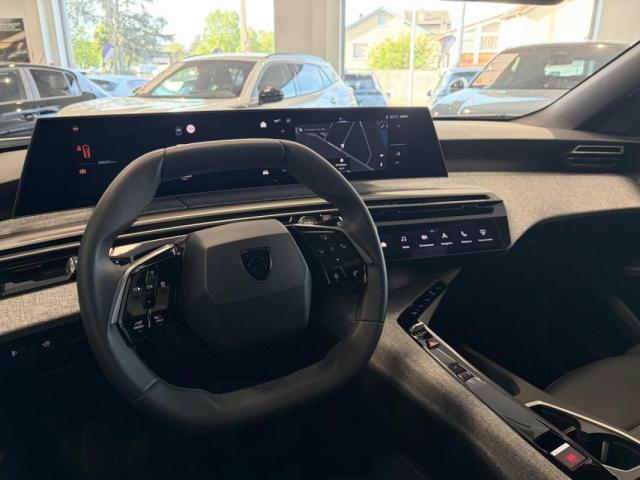 Peugeot 3008 image 3