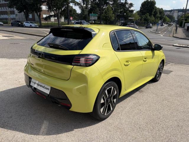 Peugeot 208 image 9