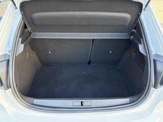 Peugeot 208 image 5