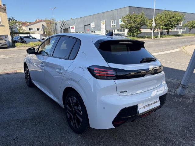 Peugeot 208 image 6