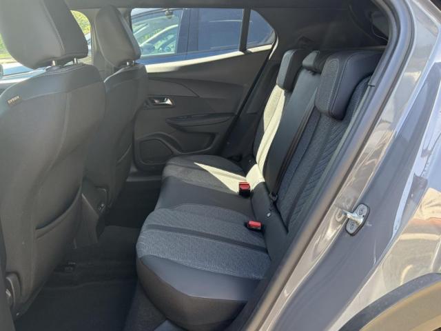 Peugeot 2008 image 1