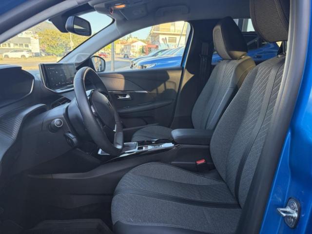 Peugeot 208 image 1
