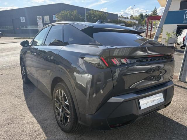 Peugeot 3008 image 2