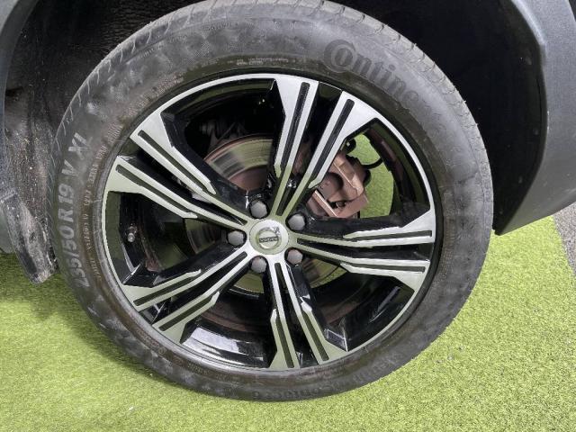 Volvo Xc40 image 9