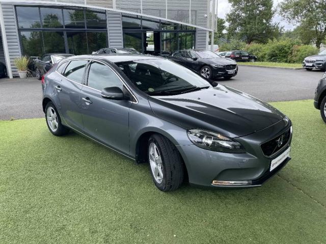 Volvo V40 image 2