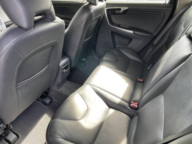 Volvo Xc60 image 9