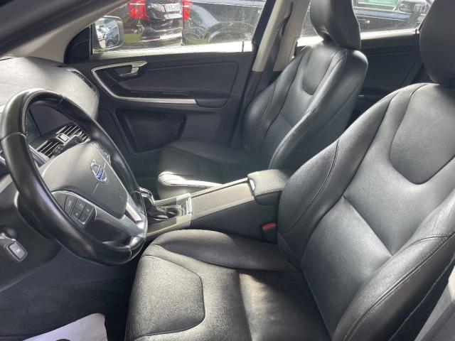 Volvo Xc60 image 8