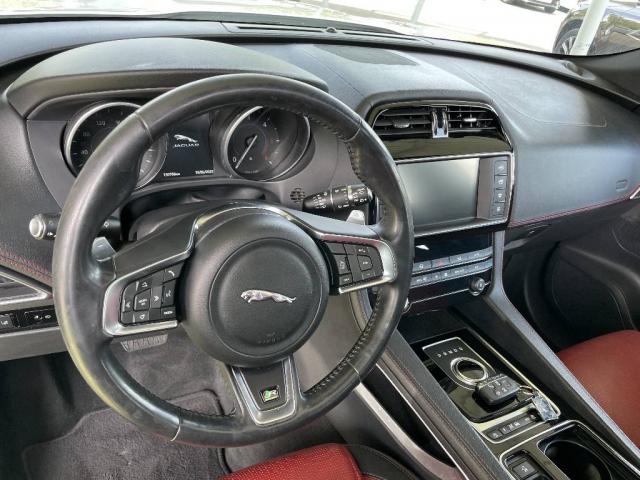 Jaguar F-Pace image 8