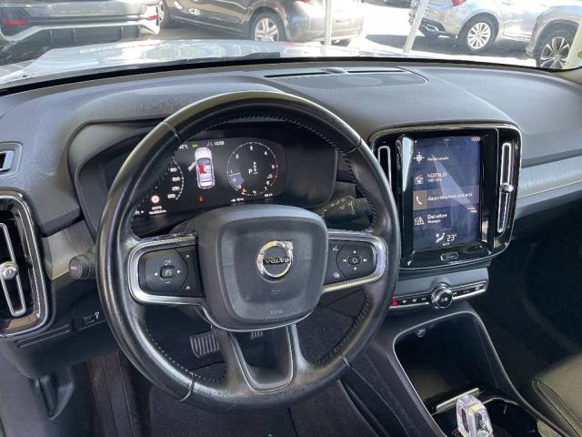 Volvo Xc40 image 2