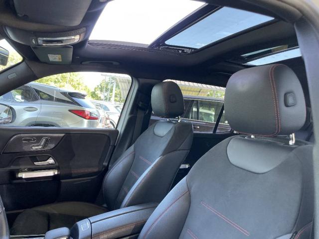 Mercedes Benz Glb image 3