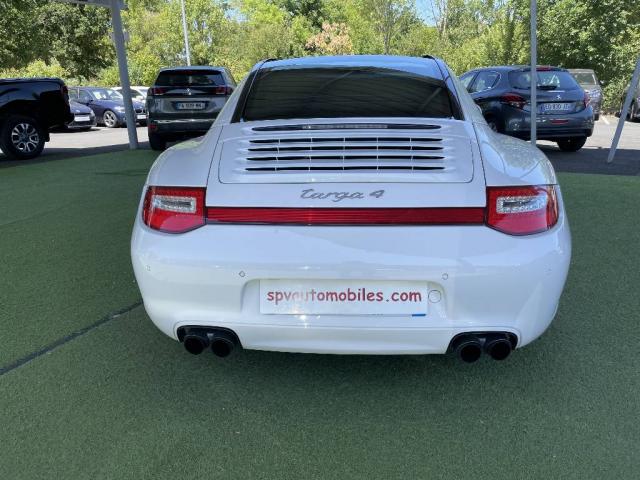 Porsche 911 image 8