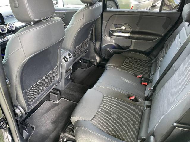 Mercedes Benz Glb image 2