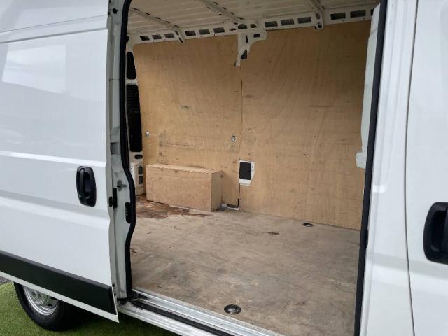 Peugeot Boxer image 3