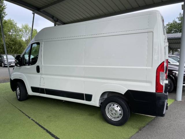 Peugeot Boxer image 2