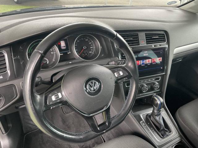 Volkswagen Golf image 1
