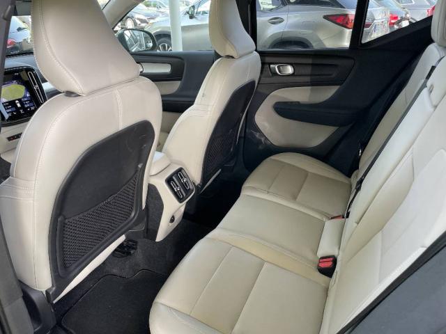 Volvo Xc40 image 3