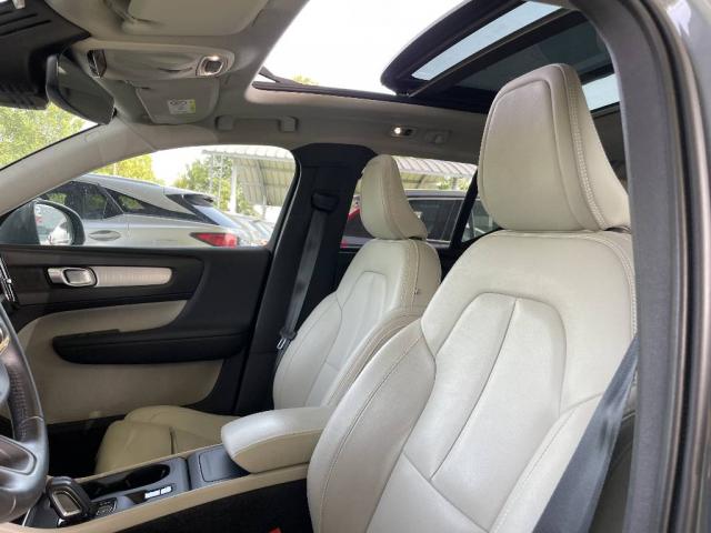 Volvo Xc40 image 2