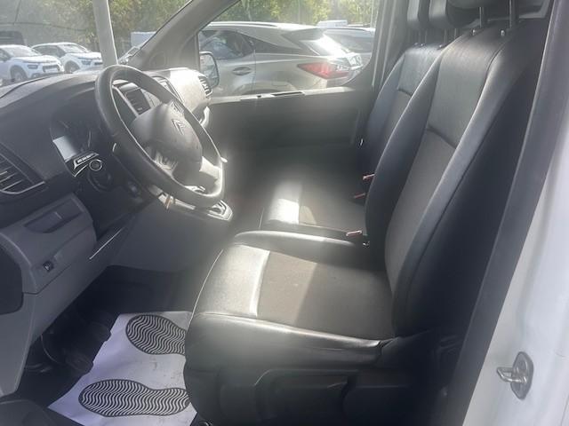 Citroen Jumpy image 3