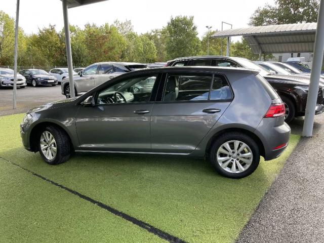 Volkswagen Golf image 9