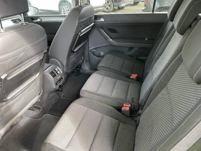 Volkswagen Touran image 2