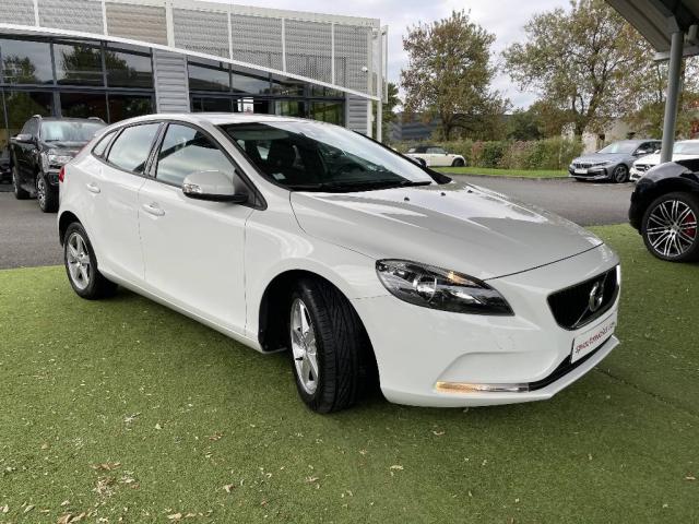 Volvo V40 image 2