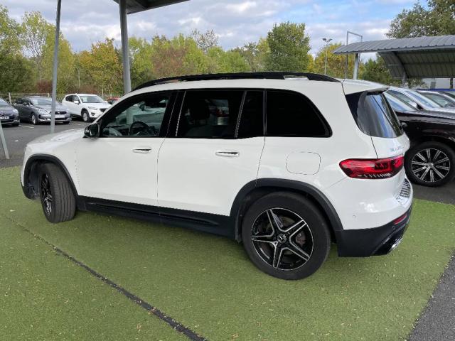 Mercedes Benz Glb image 9