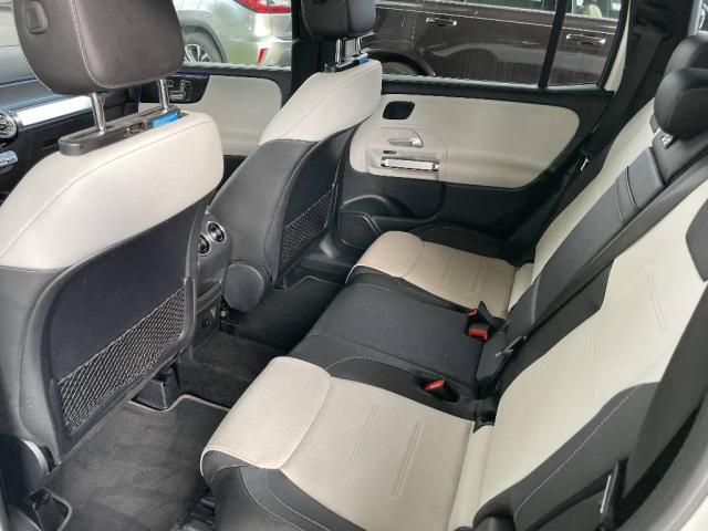 Mercedes Benz Glb image 5
