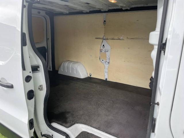 Renault Trafic image 8