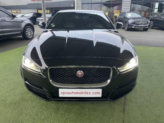 Jaguar Xe image 4