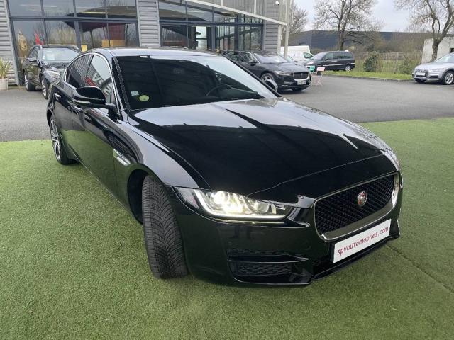 Jaguar Xe image 5