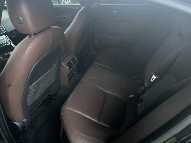 Jaguar Xe image 6
