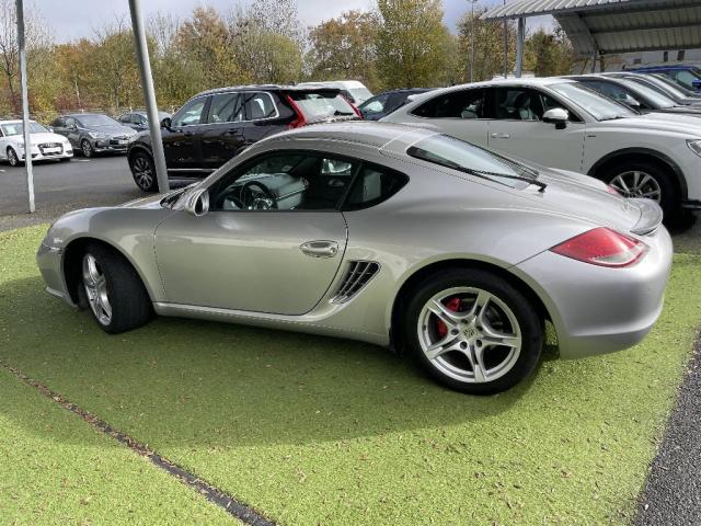 Porsche Cayman image 8