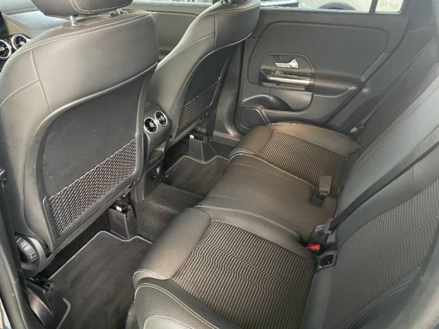 Mercedes Benz Gla image 5