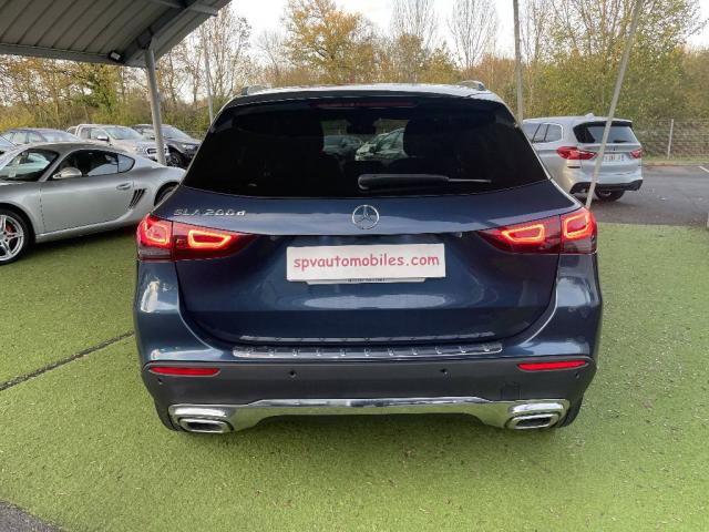 Mercedes Benz Gla image 1