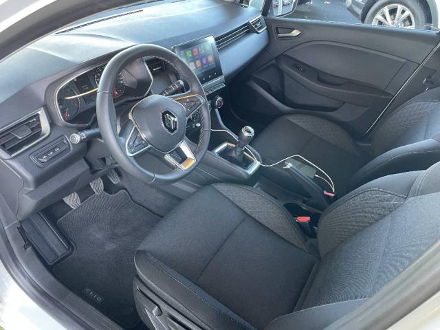 Renault Clio image 8