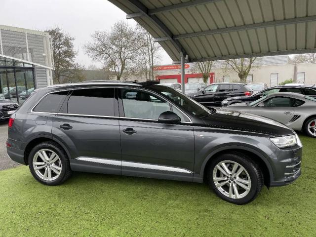 Audi Q7 image 6