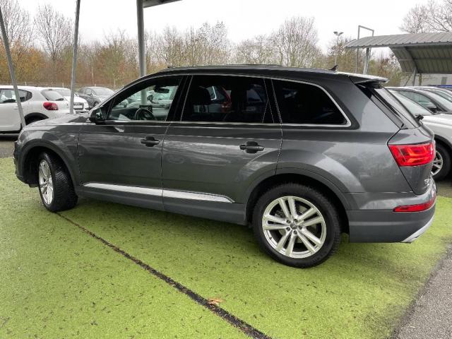 Audi Q7 image 9