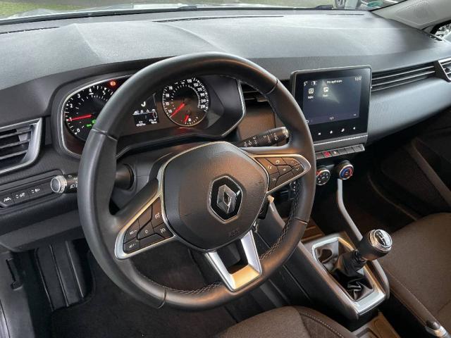 Renault Clio image 6