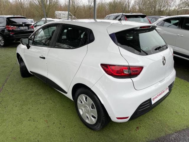 Renault Clio image 2