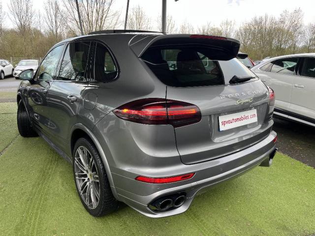 Porsche Cayenne image 8