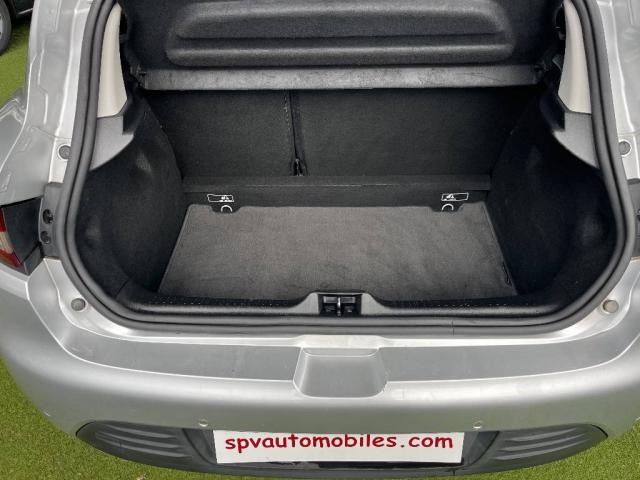 Renault Clio image 2