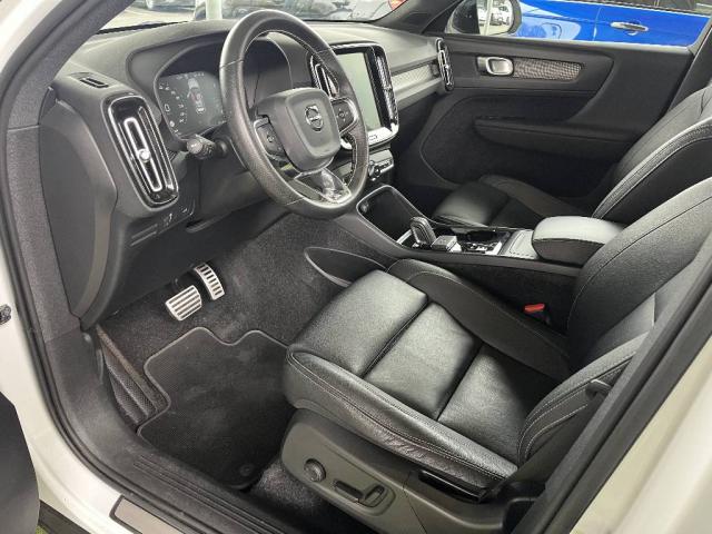 Volvo Xc40 image 9