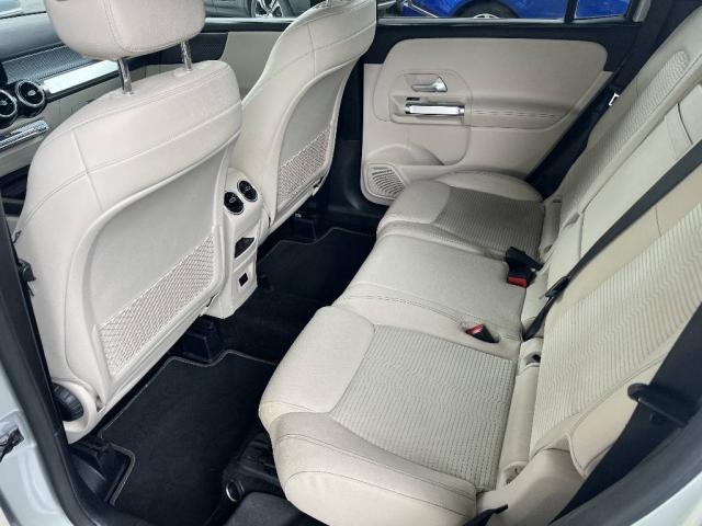 Mercedes Benz B 200 image 9