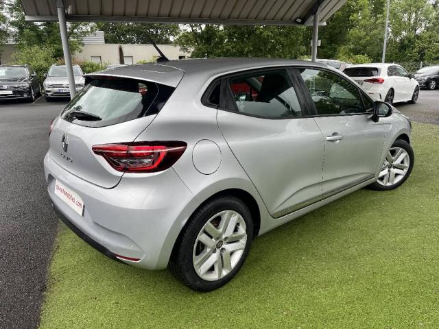 Renault Clio image 9