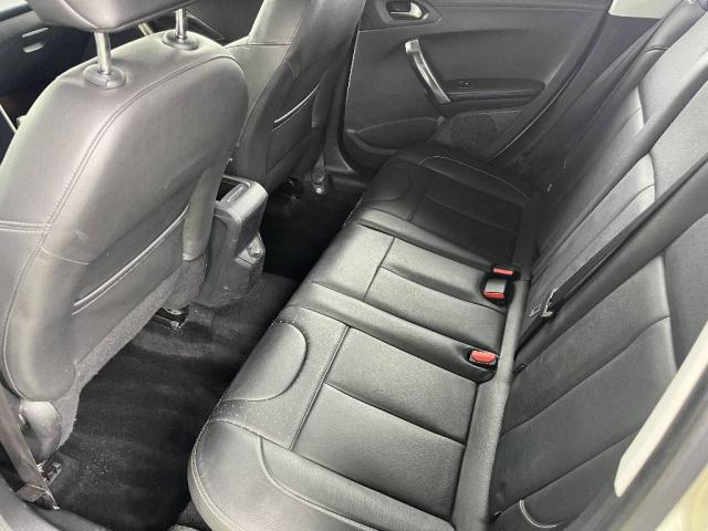 Peugeot 2008 image 1