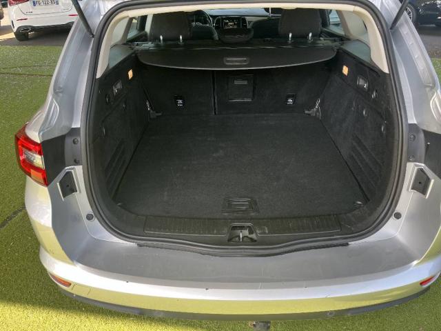 Renault Talisman Estate image 5