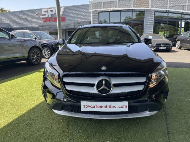 Mercedes Benz Gla image 8