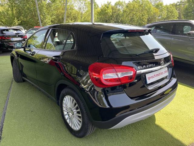 Mercedes Benz Gla image 4